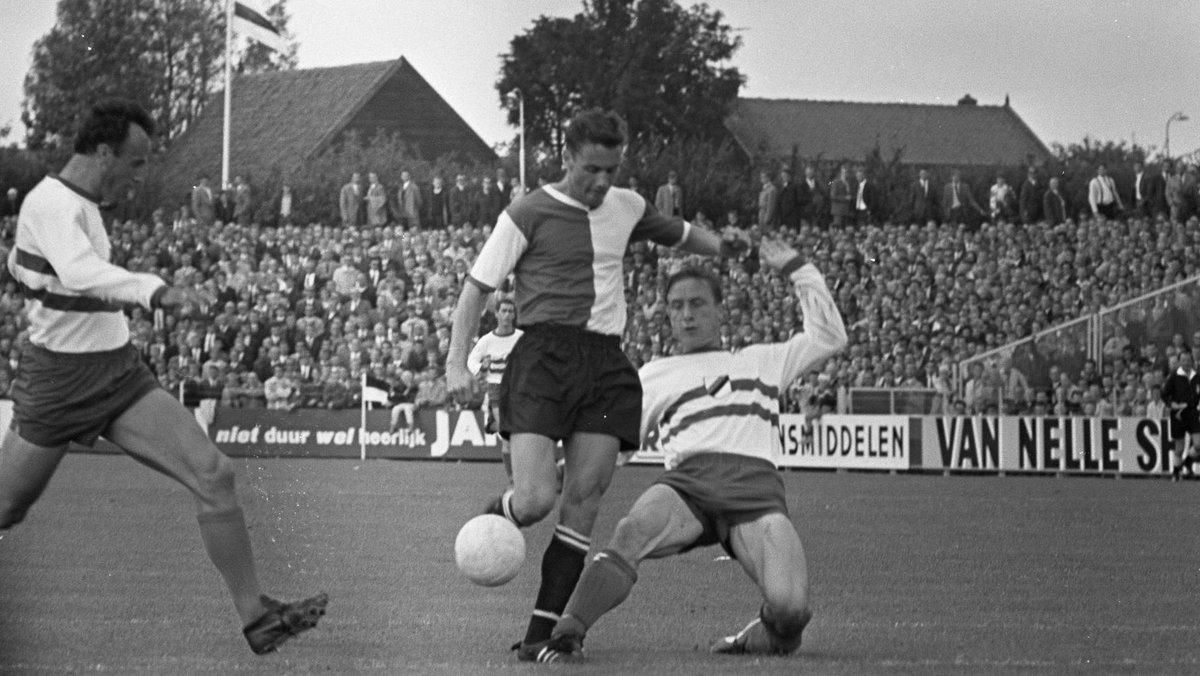 Eredivisie historie: Samenvatting Xerxes/DHC - Feyenoord van 52 jaar geleden