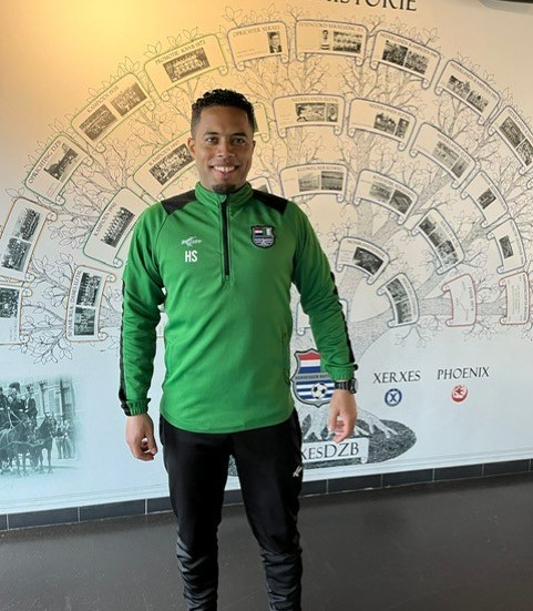Hensel Santos maakt seizoen af als trainer van XerxesDZB JO19-1